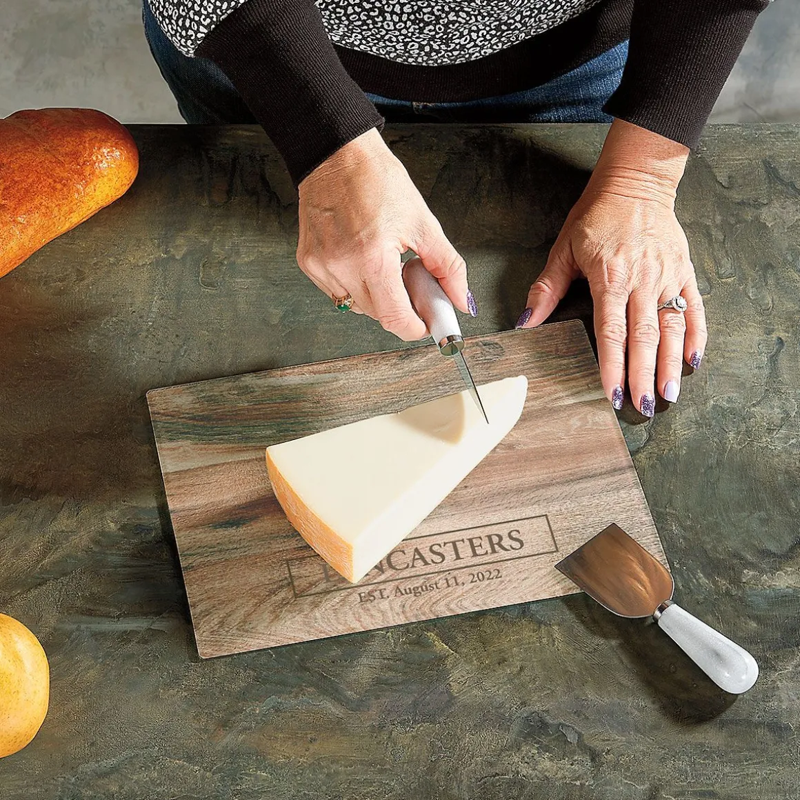 Established Personalized Glass Cutting Board
