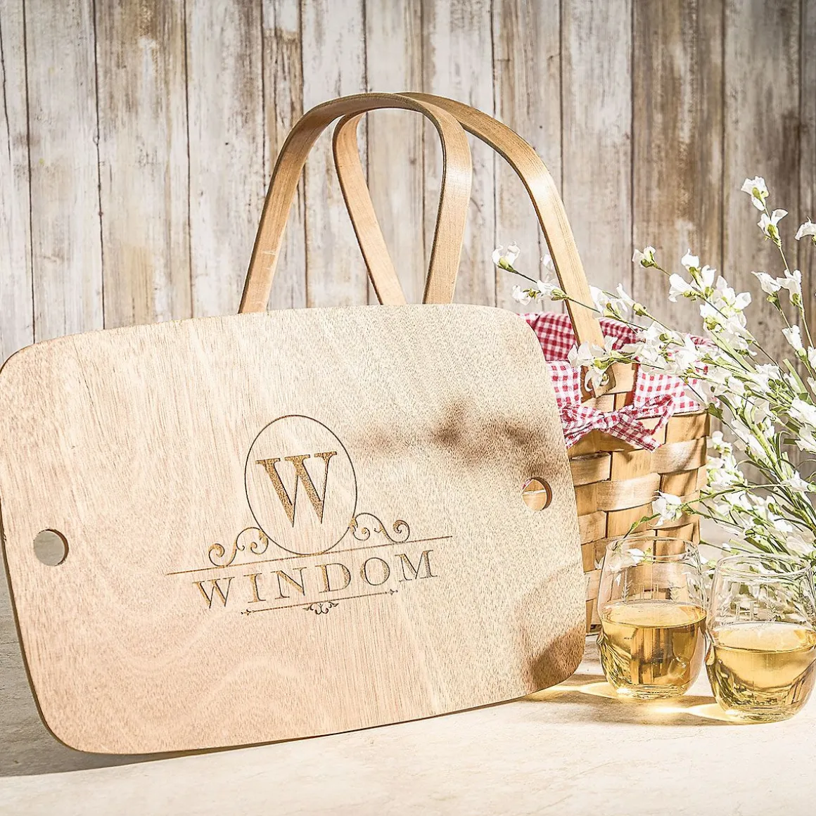 Kansas Personalized Picnic Basket with Lid